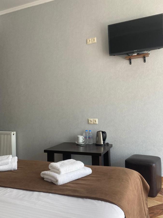 Hotel Saburtalo Roni Tiflis Dış mekan fotoğraf