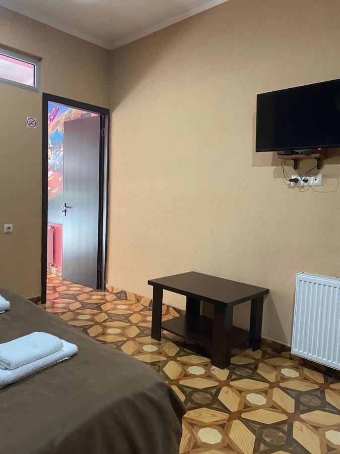 Hotel Saburtalo Roni Tiflis Dış mekan fotoğraf